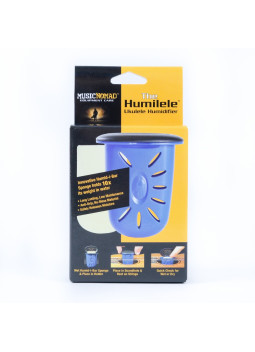 Ukelele soundhole humidifier