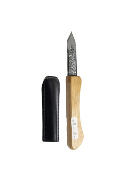 El cuchillo japonés Ken tiene dos bordes cortantes a la izquierda y a la derecha
