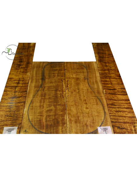 Jeu Quilted Doré Nº39 Acoustic Guitar MB Exclusive | Maderas Barber