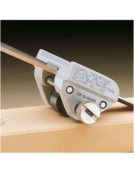 Sharpening Guide with Lateral Adjustment | Maderas Barber