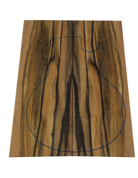 Carved Top en Ébène Exotique 500/550 x 170/200 x 16 mm