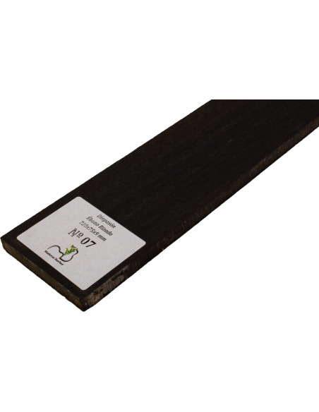 Touche en ébène ondé 720x75x9 mm MB Exclusive N°7, détail du grain ondé