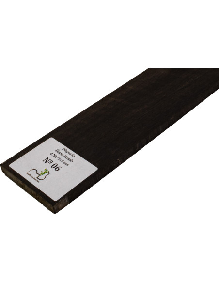 Diapasón de Ébano Rizado 470x75x9 mm MB Exclusive Nº6, detalle del rizo natural
