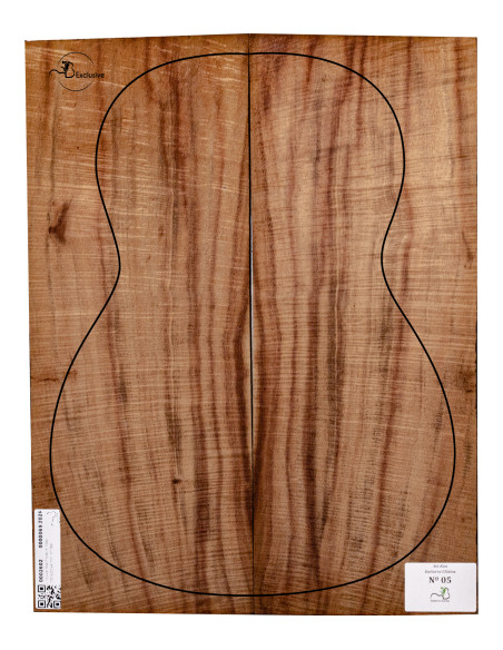 Detalle de la textura y el rizo en Koa para guitarra clásica MB Exclusive Nº 5
