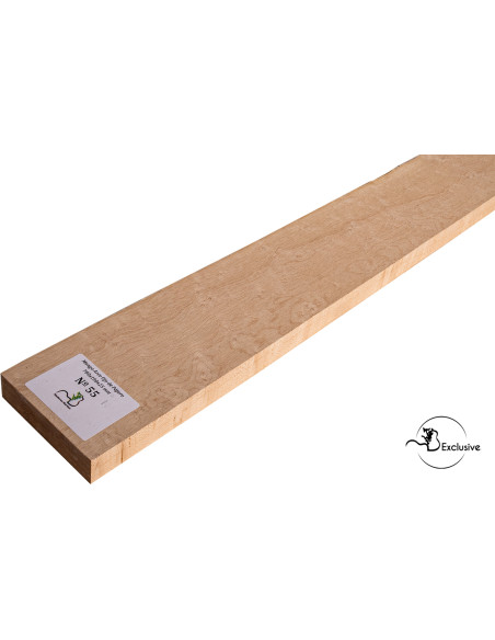 Detalle de la figura natural del arce ojo de pájaro en mango MB Exclusive para guitarra eléctrica