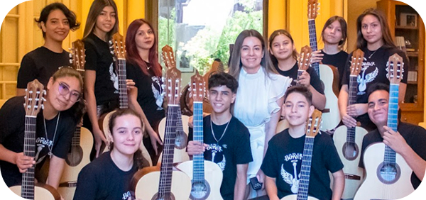 Maderas Barber y la Escuela de Luthería en Paraguay: Formando Músicos y Luthiers del Futuro